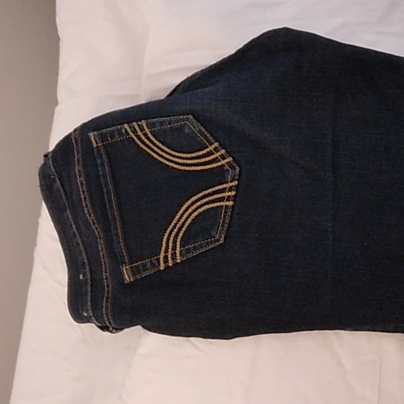 Hollister Jeans - Picture 6 of 6